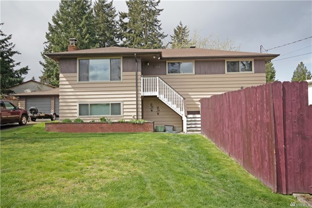 15617 47 Ave S, Tukwila | Pending | $449,000