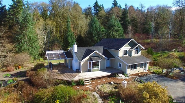 Buying: 10313 SW 268th St, Vashon | List Price: $725,000 | Sold Price: $735,000 