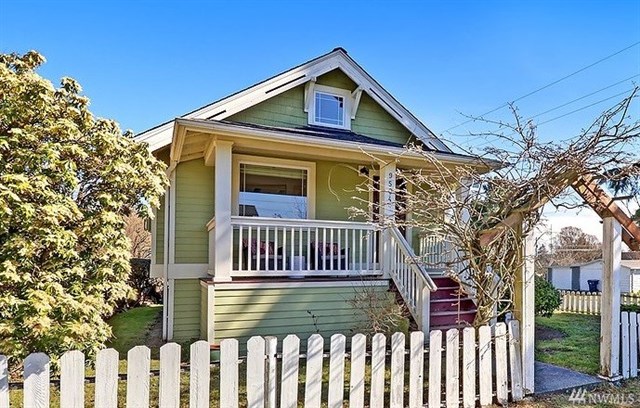 Buying: 9504 Dayton Ave N, Seattle | List Price: $699,950 | Sold Price: $851,000