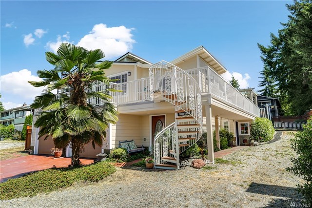 Buying: 26408 Marine View Dr S, Des Moines | List Price: $595,999 | Sold Price: $590,000