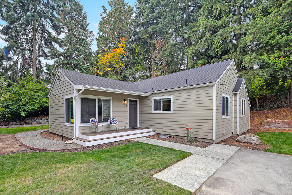 Listing: 703 S 116th St, Seattle | List Price: $460,000 | Sold Price: $479,500