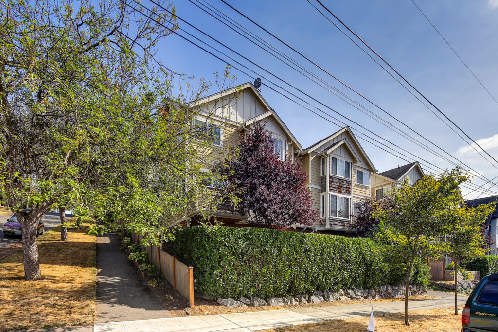 Listing: 2901 S Norman St, Seattle | List Price: $650,000 | Sell Price: $645,000