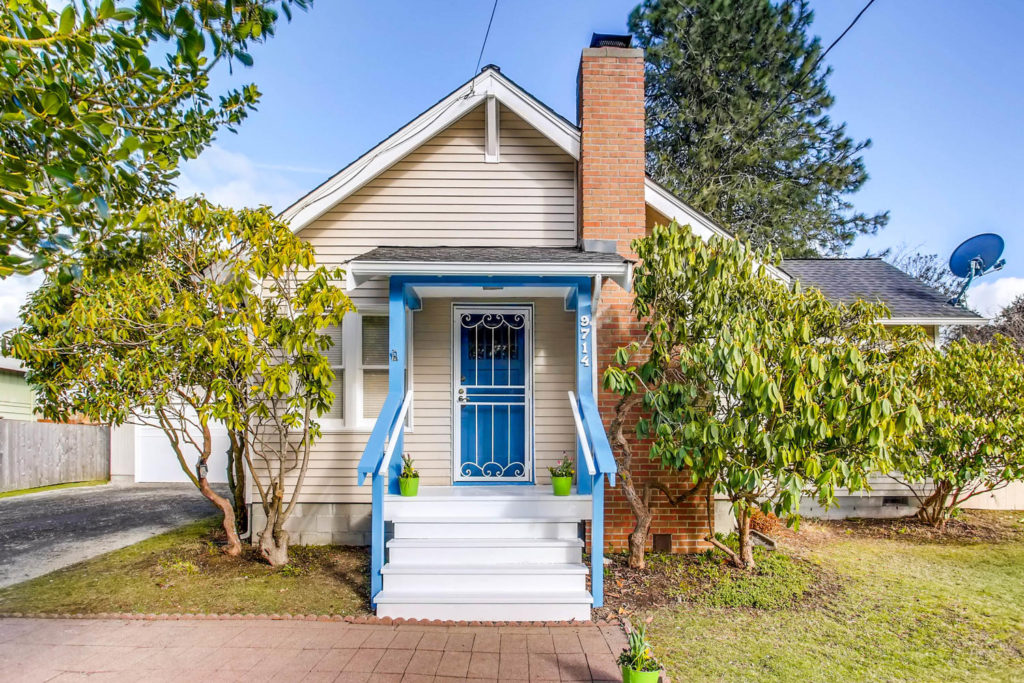 Listing: 9714 37th Ave SW, Seattle | List Price: $419,000 | Sold Price: $475,500