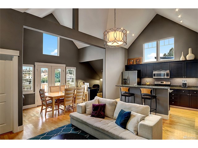 Buying: 5907 40th Ave SW #C, Seattle | List Price: $479,500 | Sold Price: $481,000