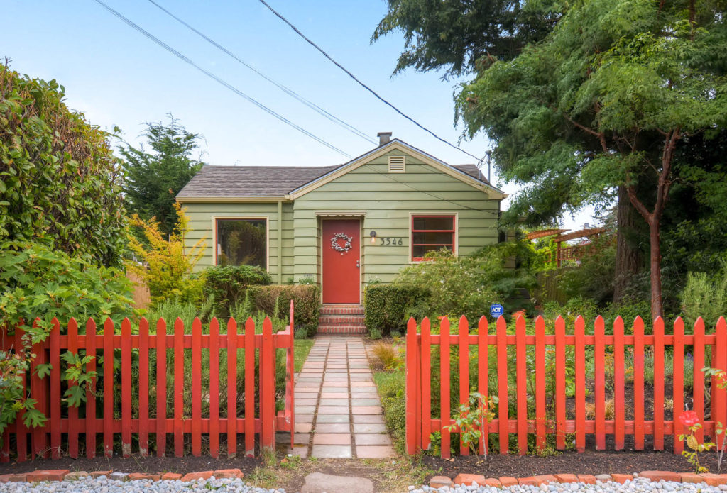 Listing: 3546 SW 99th St, Seattle | List Price: $389,000 | Sold Price: $415,000