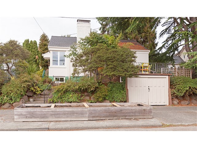 Buying:  2762 NW 70th St, Seattle | List Price: $550,000 | Sold Price: $550,000