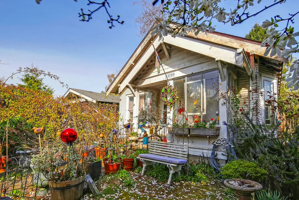 Beyond the Popcorn Ceiling: A Guide for Savvy Buyers