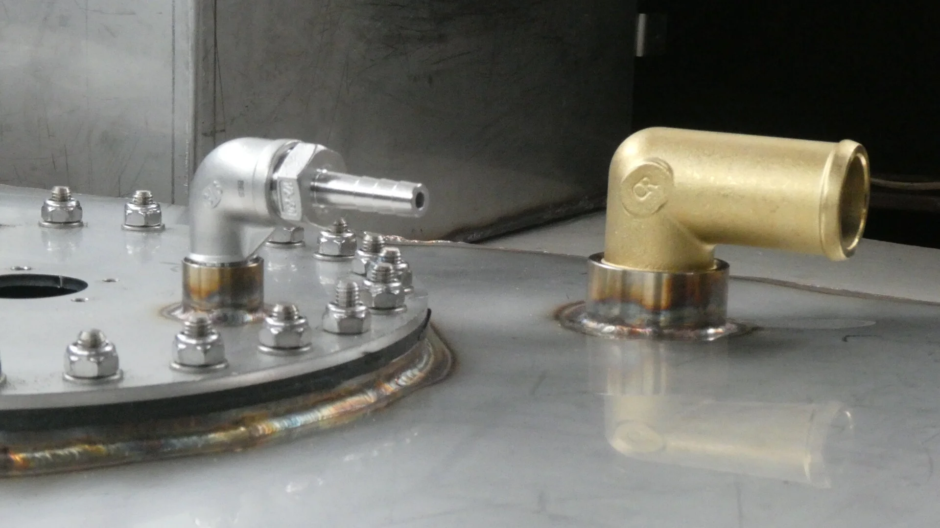 Tank and deck fittings and fiddling