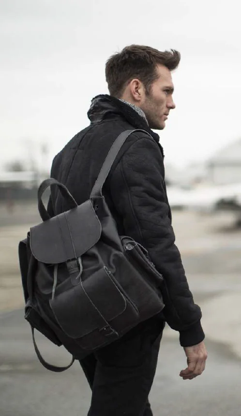 3. BlackBackpack..jpg