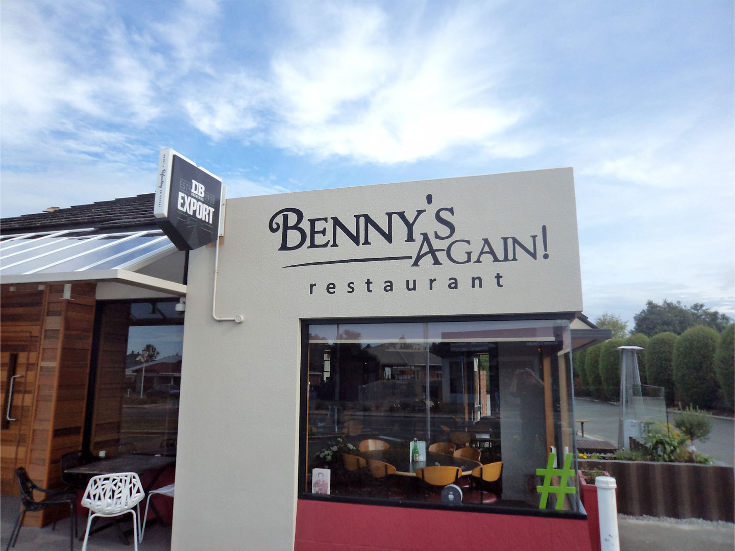 Bennys.jpg