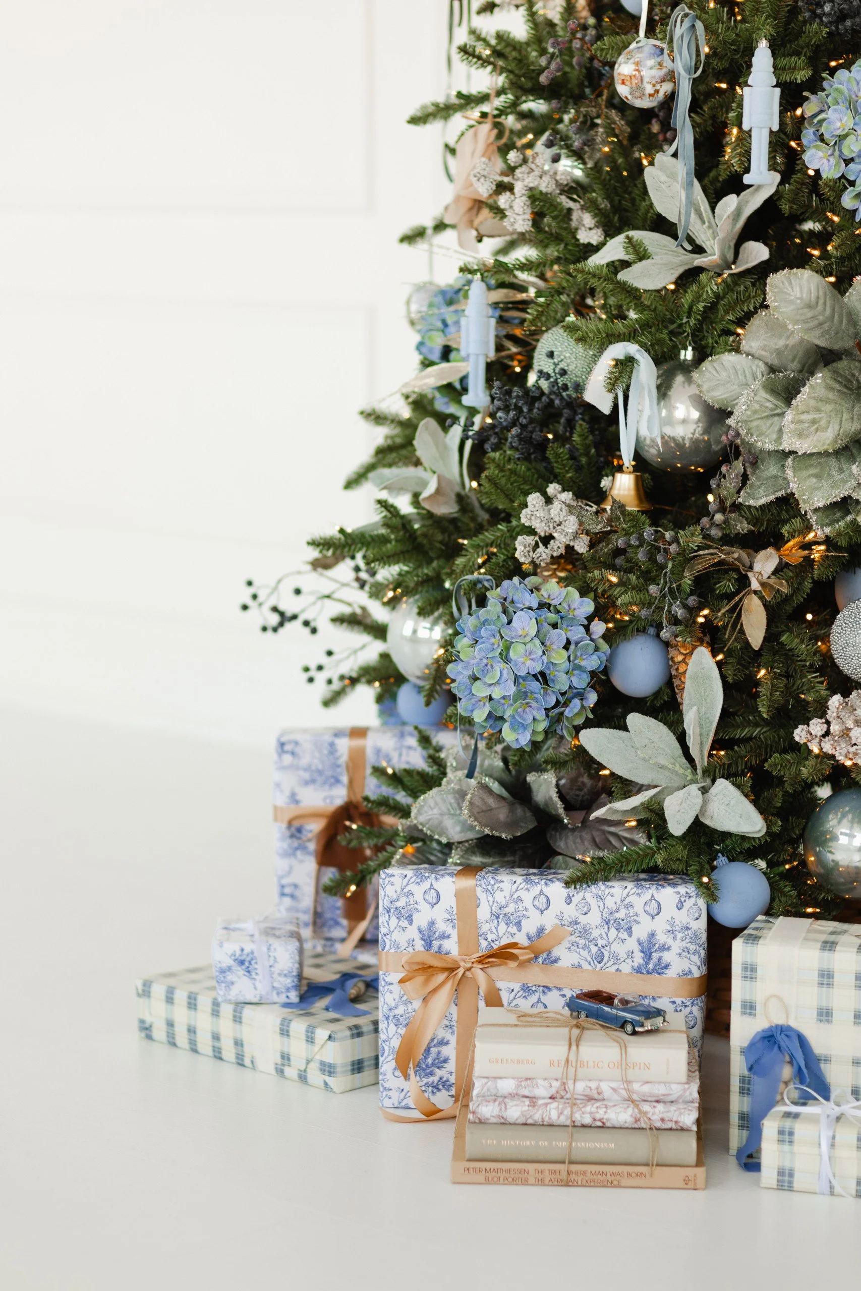 MintRoom_Conservatory_HeirloomBlue_080-scaled.jpg