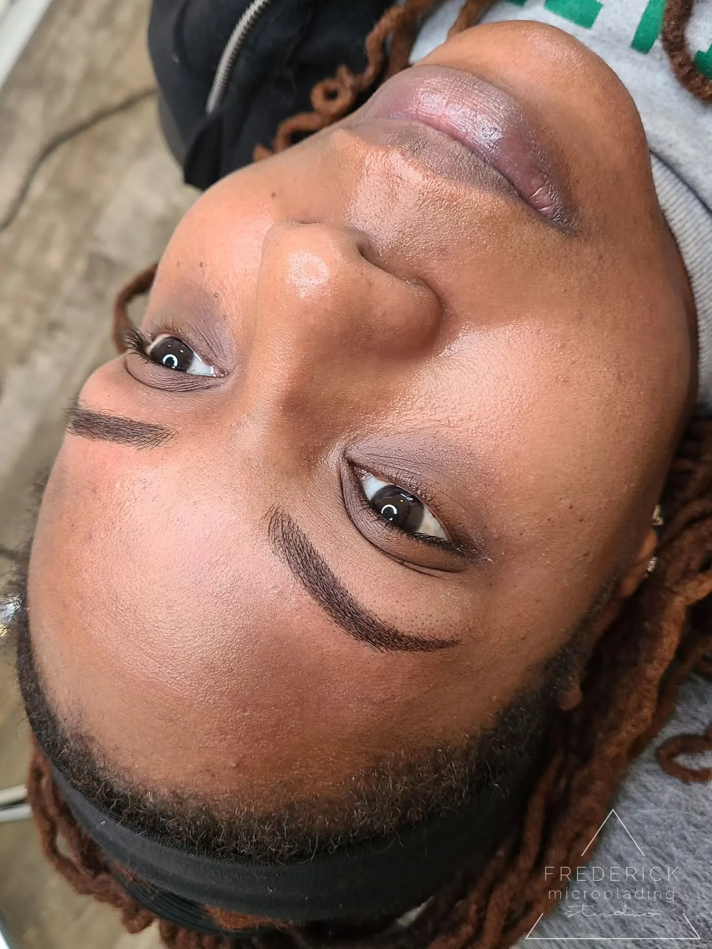 Good brows don&rsquo;t change your face&hellip;
They change how you feel about yourself 💁&zwj;♀️

If you&rsquo;re ready to wake up with brows you love, I&rsquo;m your girl.
New clients always welcome 🤍
📍Frederick, MD| 📩 DM to book
#frederickmicro