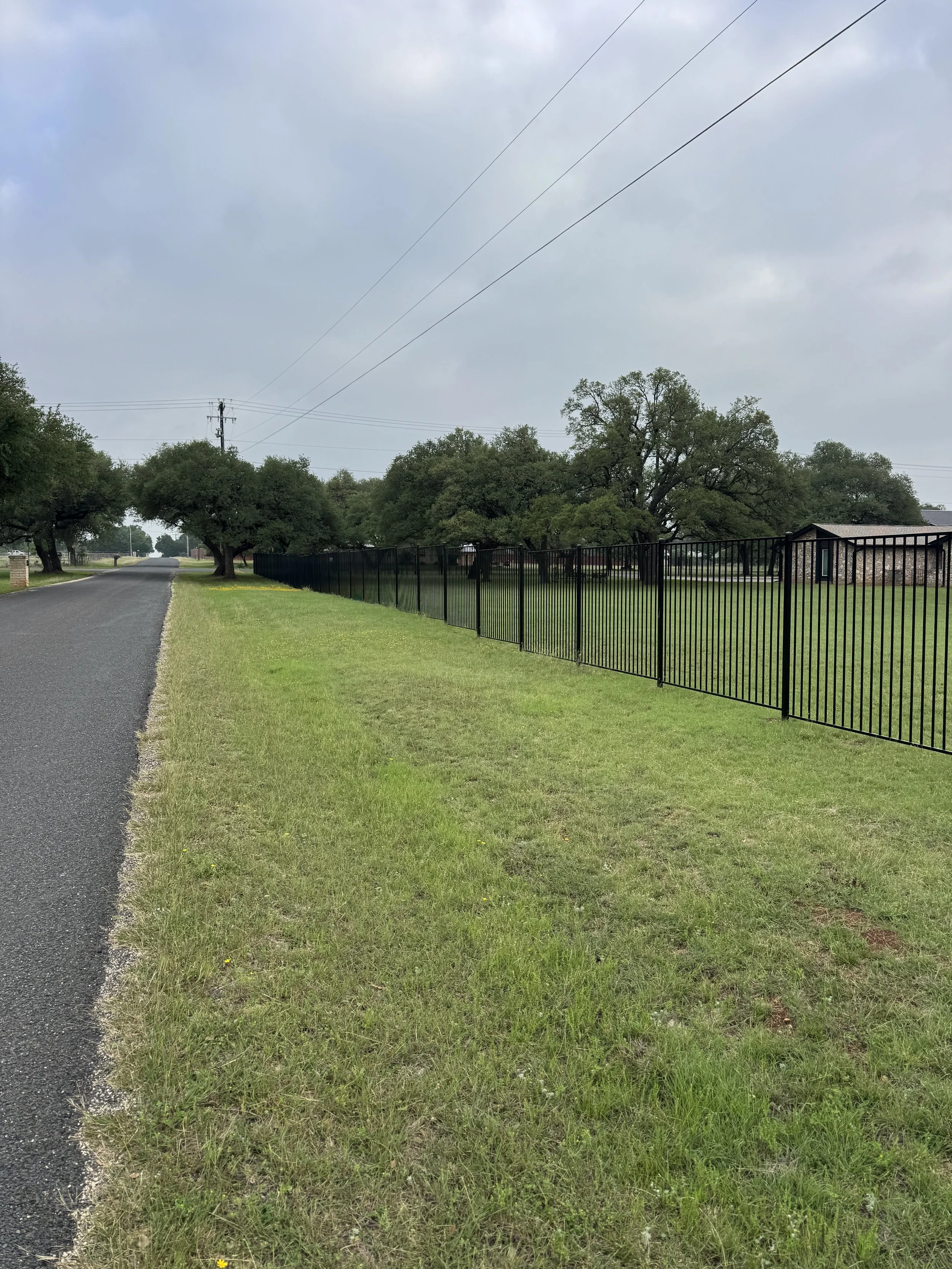 Rod Iron Fence (2).jpg