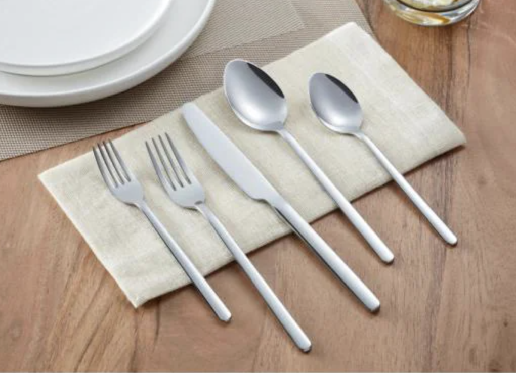 HOME DECORATORS BRENNER 40-PIECE STAINLESS STEEL 18/0 FLATWARE SET (SERVICE FOR 8)
