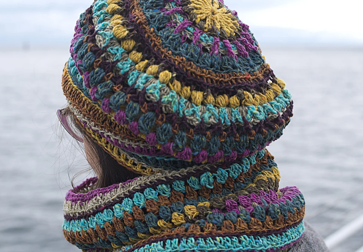 mandala_hat_and_cowl_sm_3.jpg