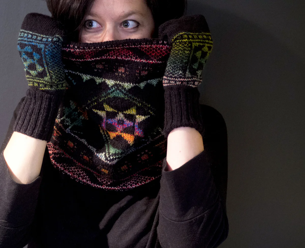 pysanky_cowl_2_sm.jpg