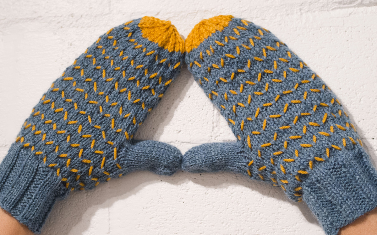 zig_zag_mittens_sm.jpg