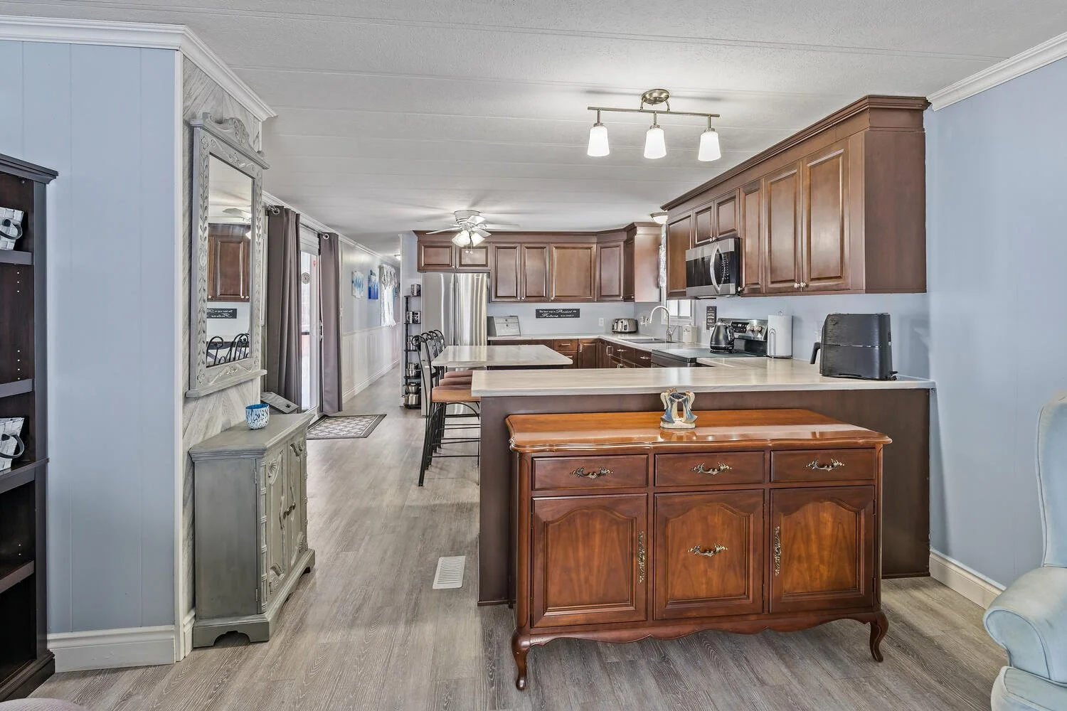 15 Heather Ave Erin ON N0B 1T0-large-015-021-Kitchen-1500x1000-72dpi.jpg