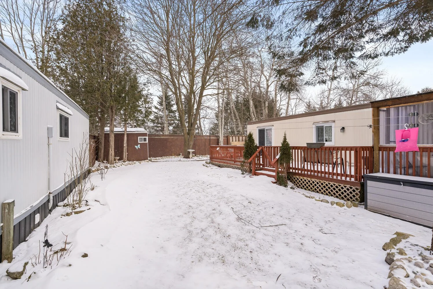 15 Heather Ave Erin ON N0B 1T0-large-028-034-Backyard-1498x1000-72dpi.jpg