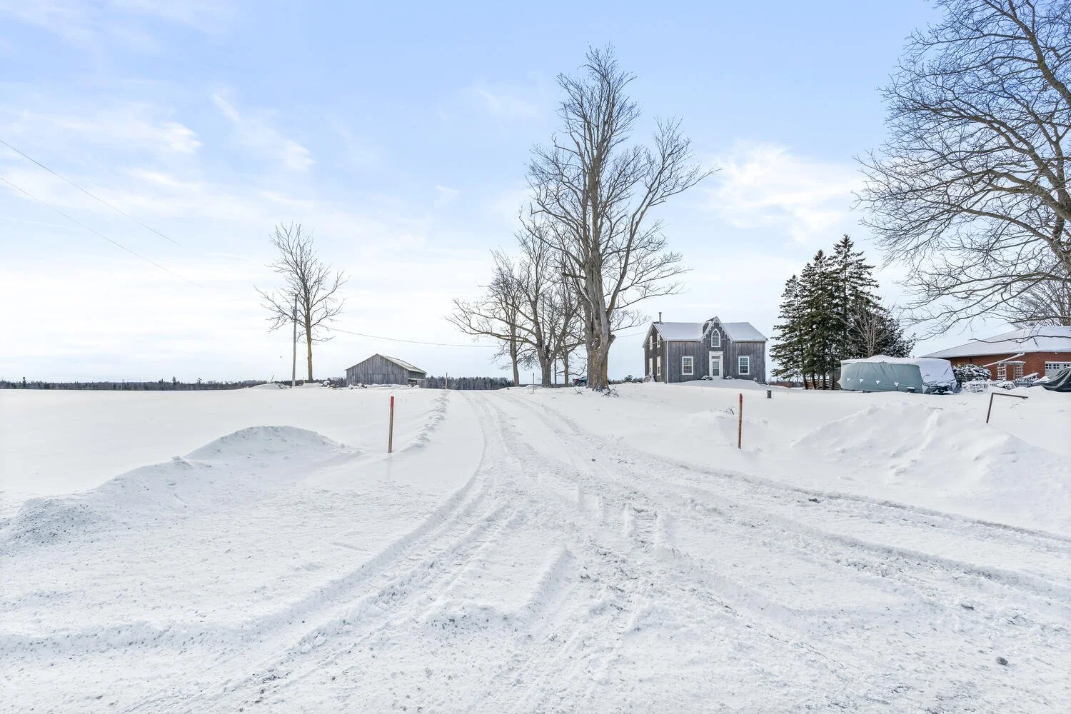 5166 Regional Rd 25 Erin ON-large-019-046-Exterior-1500x1000-72dpi.jpg