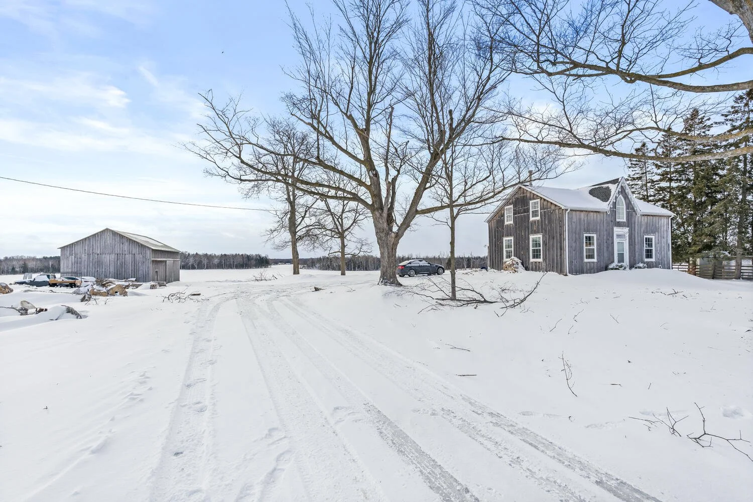 5166 Regional Rd 25 Erin ON-large-021-043-Exterior-1500x1000-72dpi.jpg