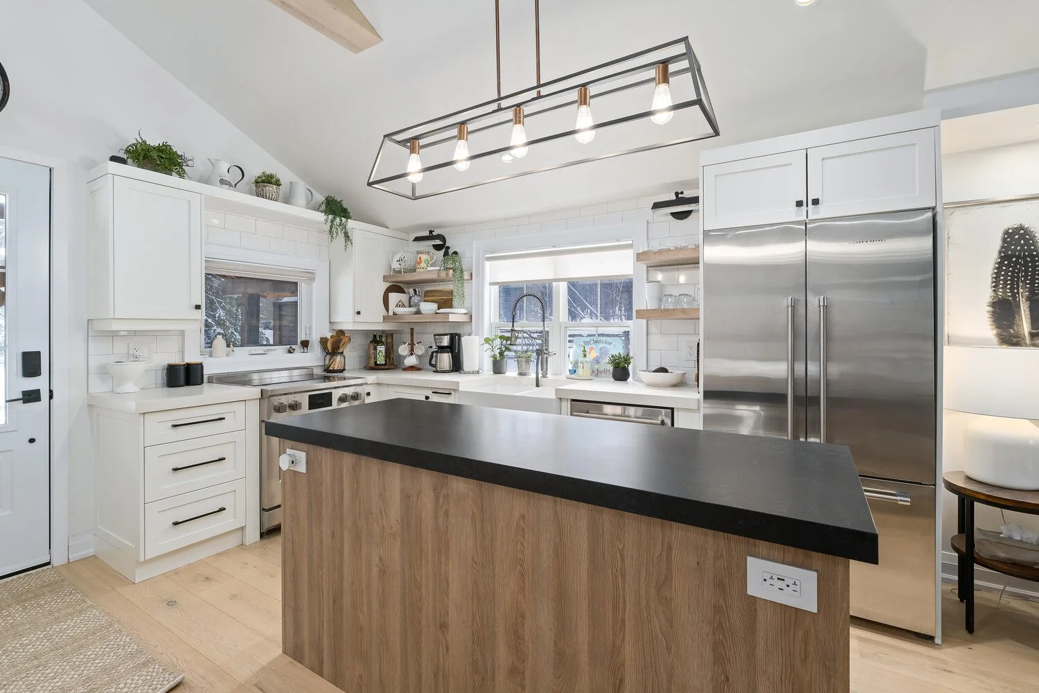014-017-Kitchen-1500x1000.jpg