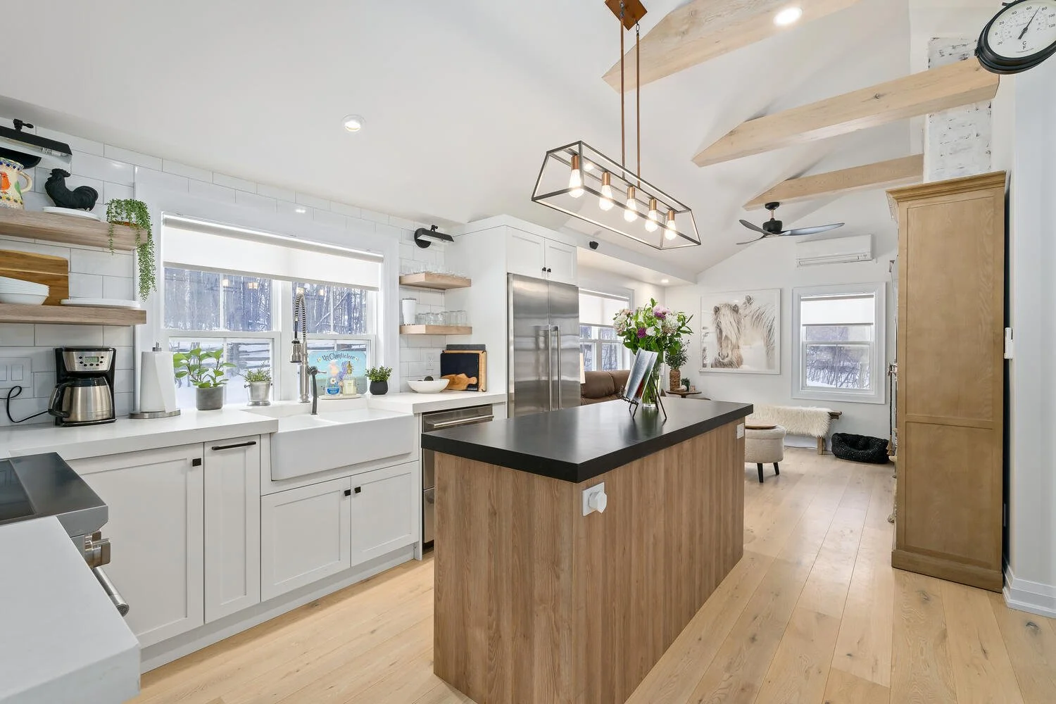 015-010-Kitchen-1500x1000.jpg