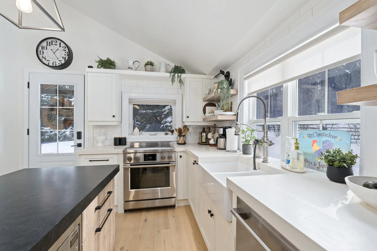 017-014-Kitchen-1500x1000.jpg