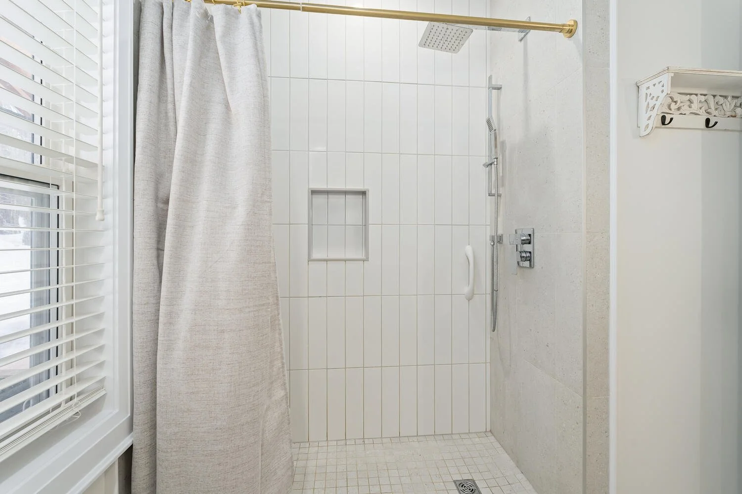 025-013-Bathroom-1500x1000.jpg