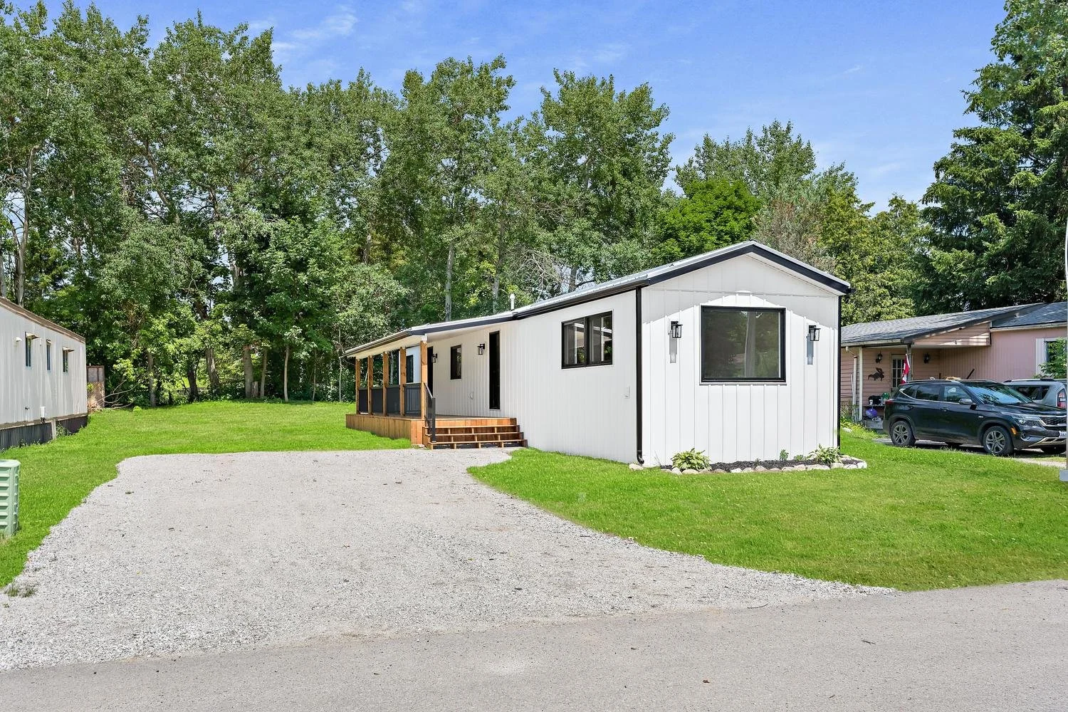 002-027-Front of Home-1500x1000.jpg