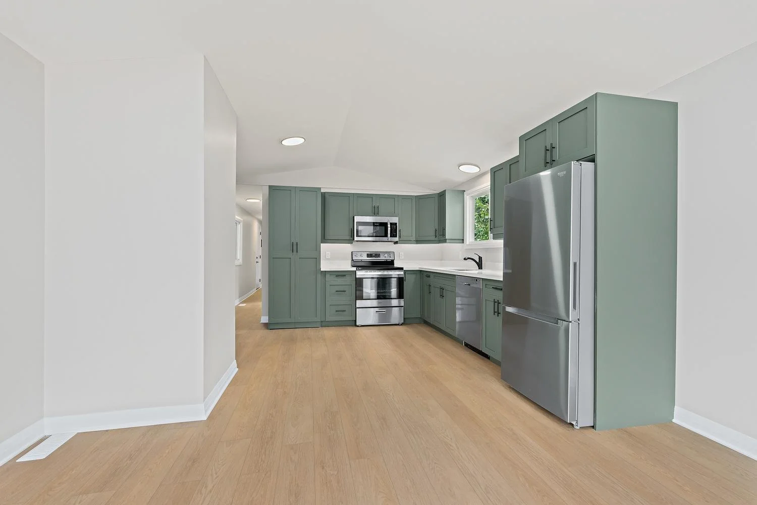 010-003-Kitchen-1500x1000.jpg
