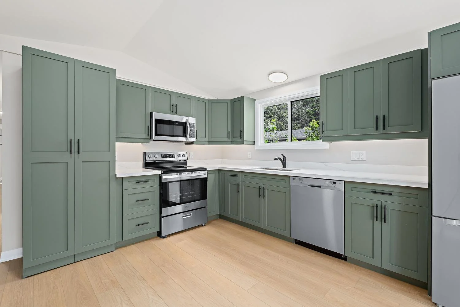 012-013-Kitchen-1500x1000.jpg