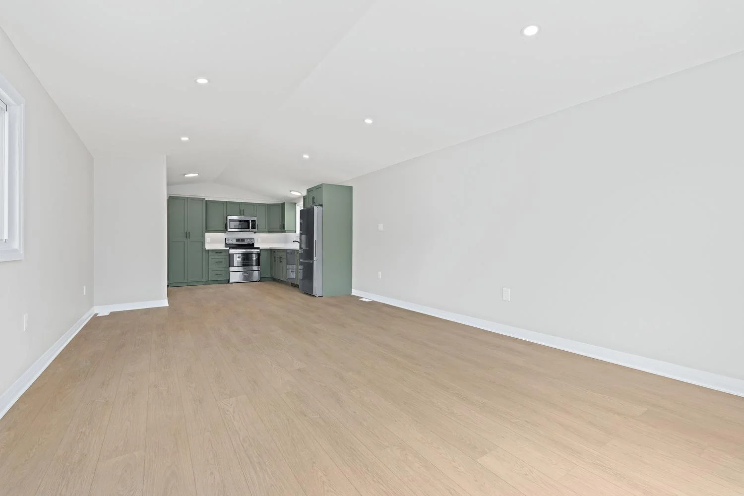 021-004-LivingDining Room-1500x1000.jpg
