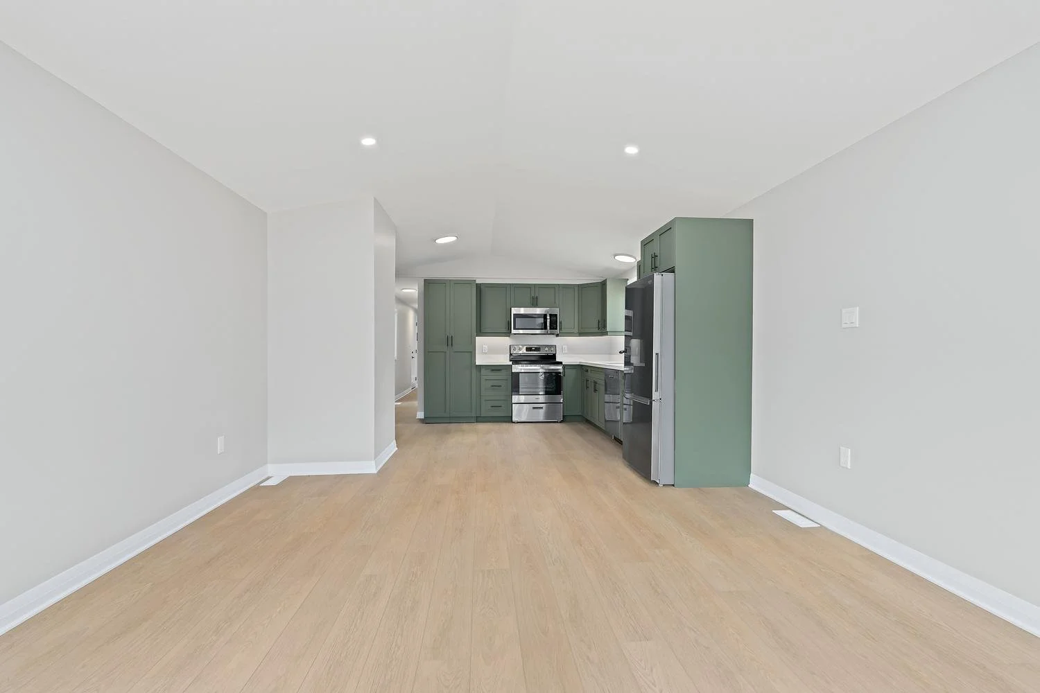 022-007-LivingDining Room-1500x1000.jpg