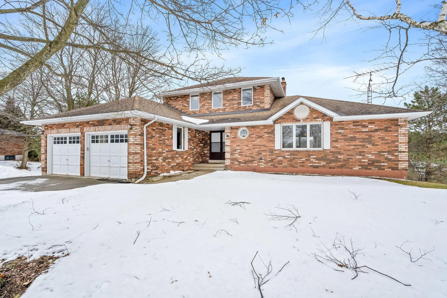 6 Cedar Ridge Ct Erin ON N0B-large-003-025-Front of Home-1500x1000-72dpi.jpg