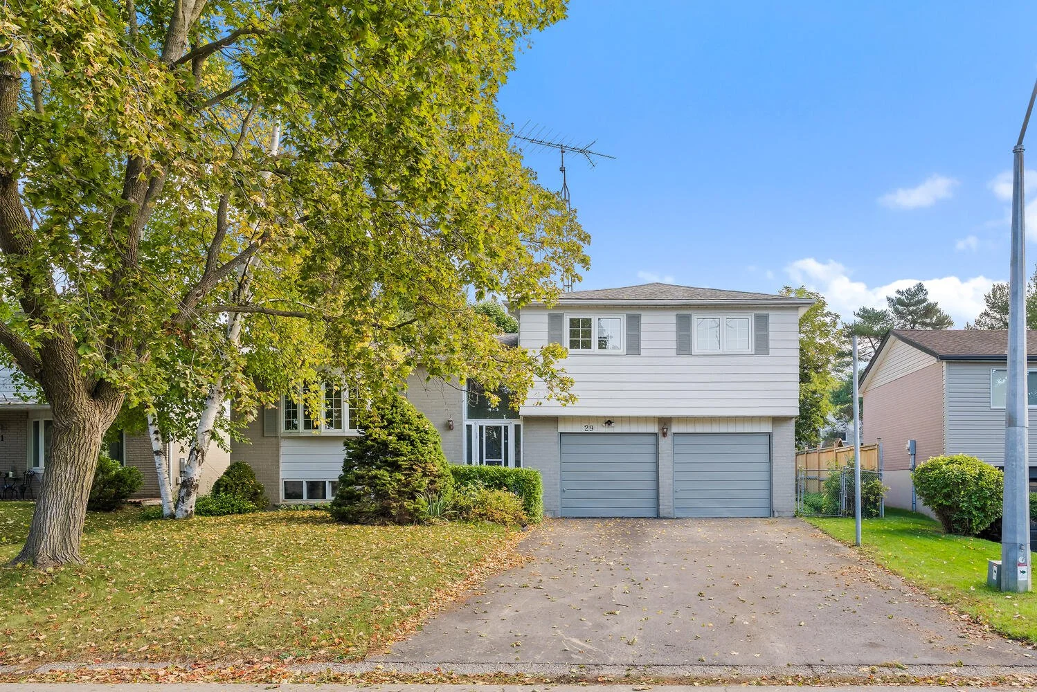 29 Tomwell Crescent Erin ON-large-001-014-Front of Home-1498x1000-72dpi.jpg