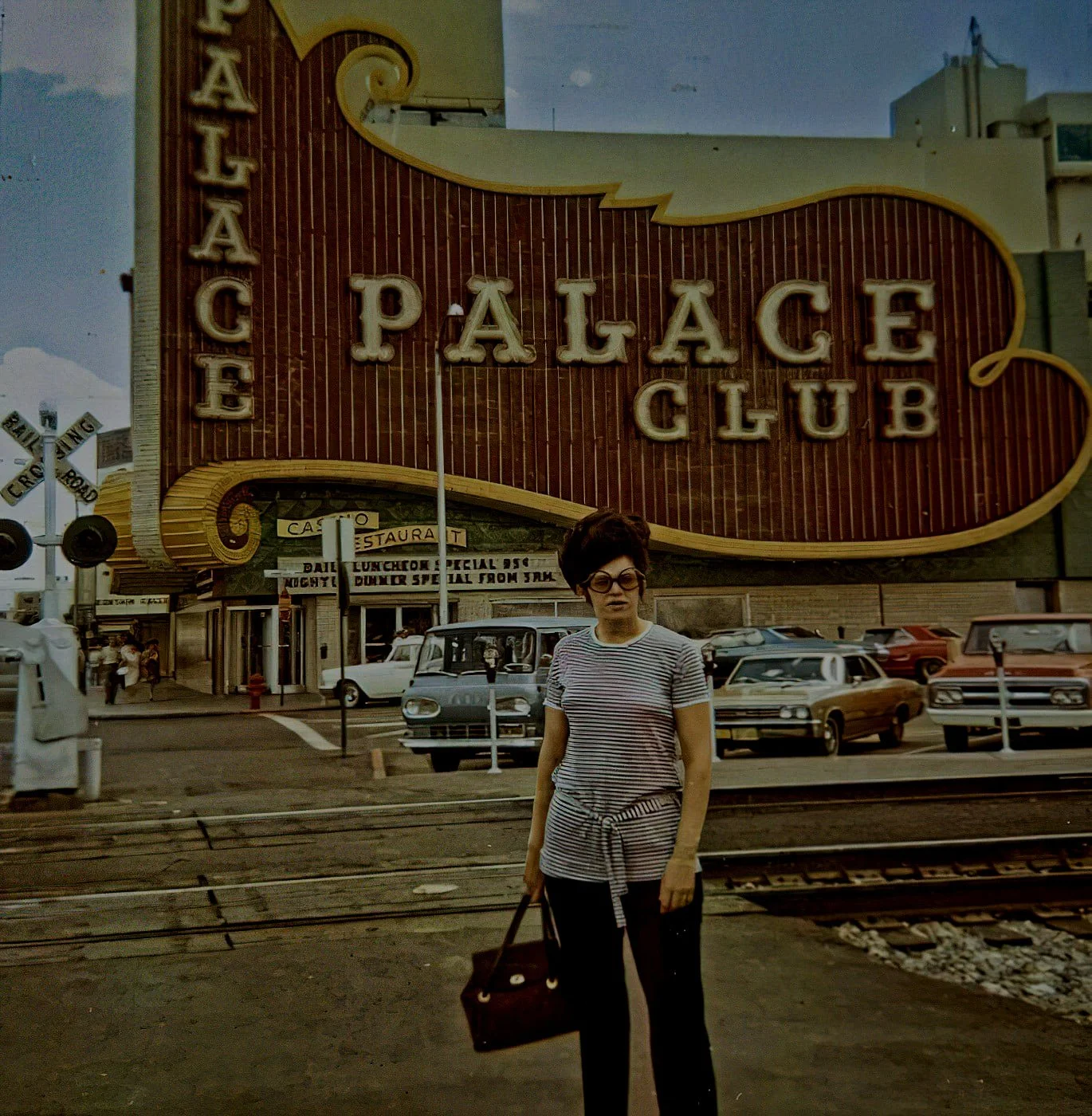 Ren+Palace+Club+Retro.jpg