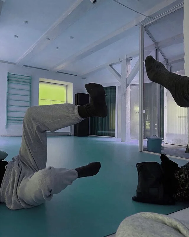 Play is doing for its own sake
&bull;
Play is embodied joyous behavior
&bull;
through playing we feel nourished and rejuvenated &bull;
we create the vital essence of life 🦋

Playfulness is both Spirit, and a way of seeing, perceiving and being with the heart
&bull;
it provides us with the means to explore and communicate in a fluid way, close to our innermost
&bull;
In play we can enter a sacred space
&bull;
In play touch the luminous 🦋

using sounds breath and movement we awaken our senses; awaken creativity, innovation and play, thus deepening  inner silence &bull;
Awakening the body is offered in Copenhagen  @bevaegelsesvaerkstedet Christianshavn, @ayayoga.dk Islandsbrygge, as well as in our Gothenburg and Stockholm 🦋
.
.
.
.
.
#psykeogkrop#dr&oslash;mme#kropogsj&aelig;l#spirituelpsykologi#arttherapy#jungianskanalyse#stilhed#supervision#grouptherapy#jungianpsychology#imagination#kreativitet#dr&oslash;mme#aktivimagination#activeimagination#soulwork#ro#n&aelig;rv&aelig;r#natur#stilhed#sundhed#feet#dance