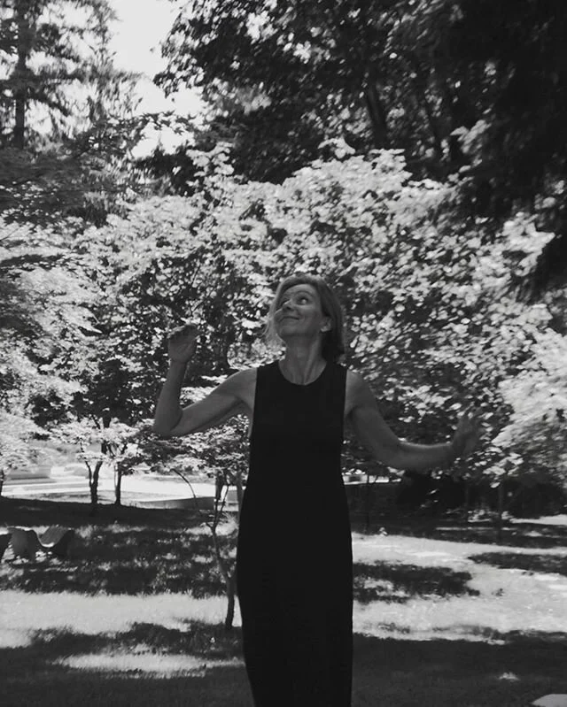 prayer is not something that you do: prayer is something that you become. It is a state of being -	Osho.
🍃

I sense

prayer as love.
prayer as gratitude.
prayer as thankfulness.
🍃

thankfulness 
for the trees&hellip; the earth&hellip; the mountains&hellip; rivers&hellip; the sunset&hellip; the stars&hellip;  our breath&hellip; each other&hellip; gratitude for existence herself.
🍃

gratitude
for coming to know the silence of existence
for experiencing life in its fulness, in the unspeakable.
🍃

love
when being drowned in the beauty of inner silence, meditation, a wordless gratitude arises - an inner blissful thankfulness.
🍃

love, gratitude and thankfulness becomes my prayer to existence through my sensate experience of being part of it.
🍃

my heart opens in a blissful song
no need to say anything because in this moment words will only be a disturbance
just me and my heart in this blissful moment, fully connected and embodied in presence.
🍃

Thank You Existence 🙏💙
.
.
.
.

#imagination#kreativitet#dr&oslash;mme#aktivimagination#activeimagination#soulwork#ro#n&aelig;rv&aelig;r#natur#stilhed#sundhed#natur#nature#life#love#copenhagen#k&oslash;benhavn#danmark#continuum#osho#gratitude#thankfulness#thankful#taknemlig