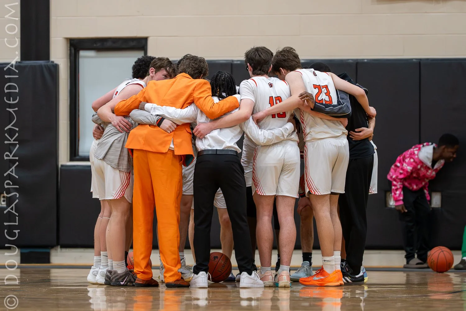 Kid with camera-6.jpg