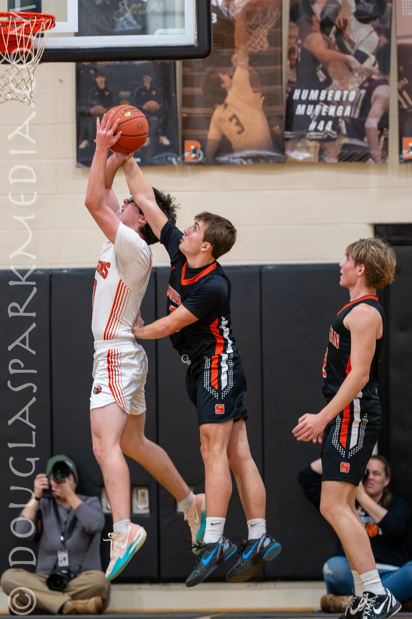 Kid with camera-8.jpg