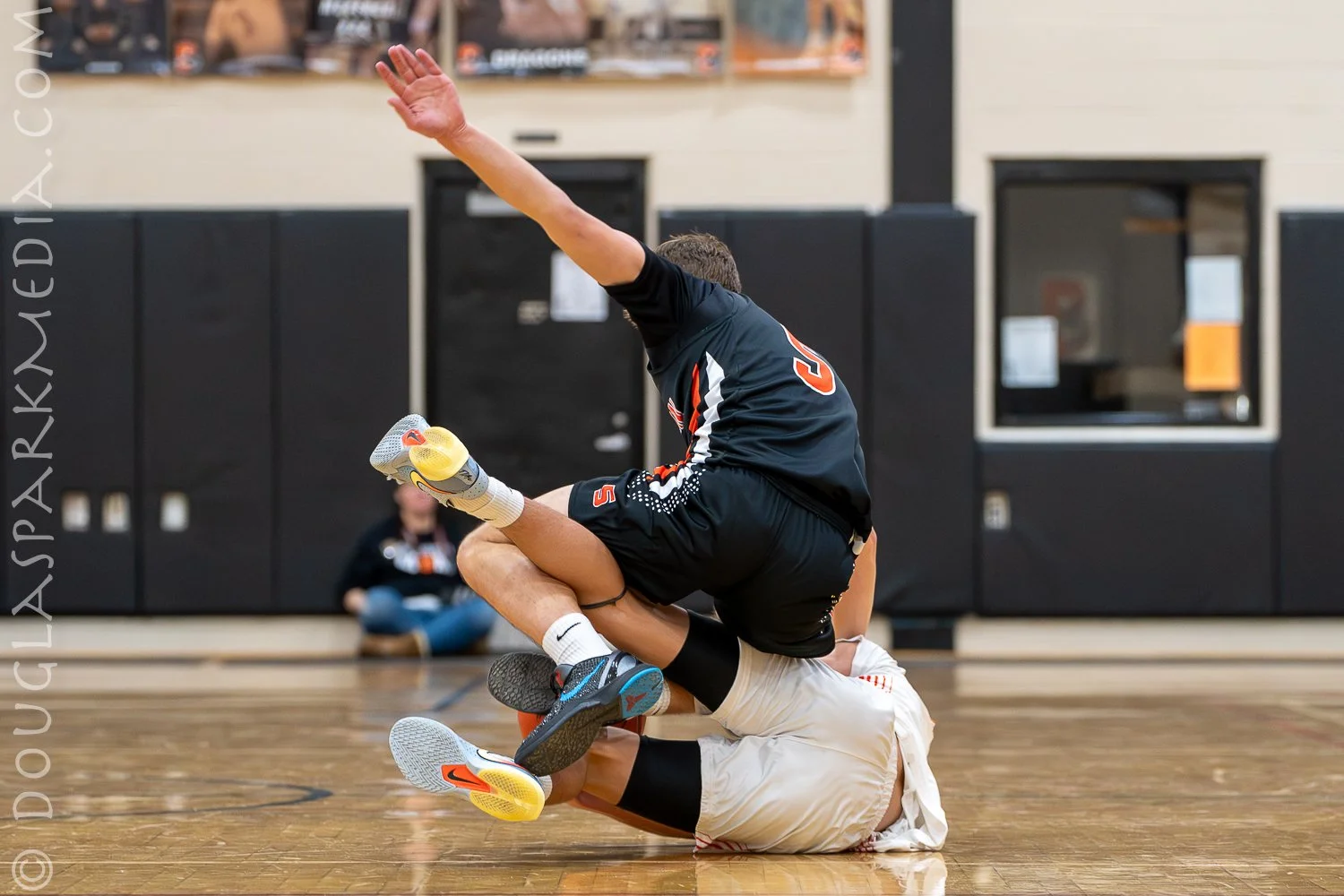 Kid with camera-16.jpg