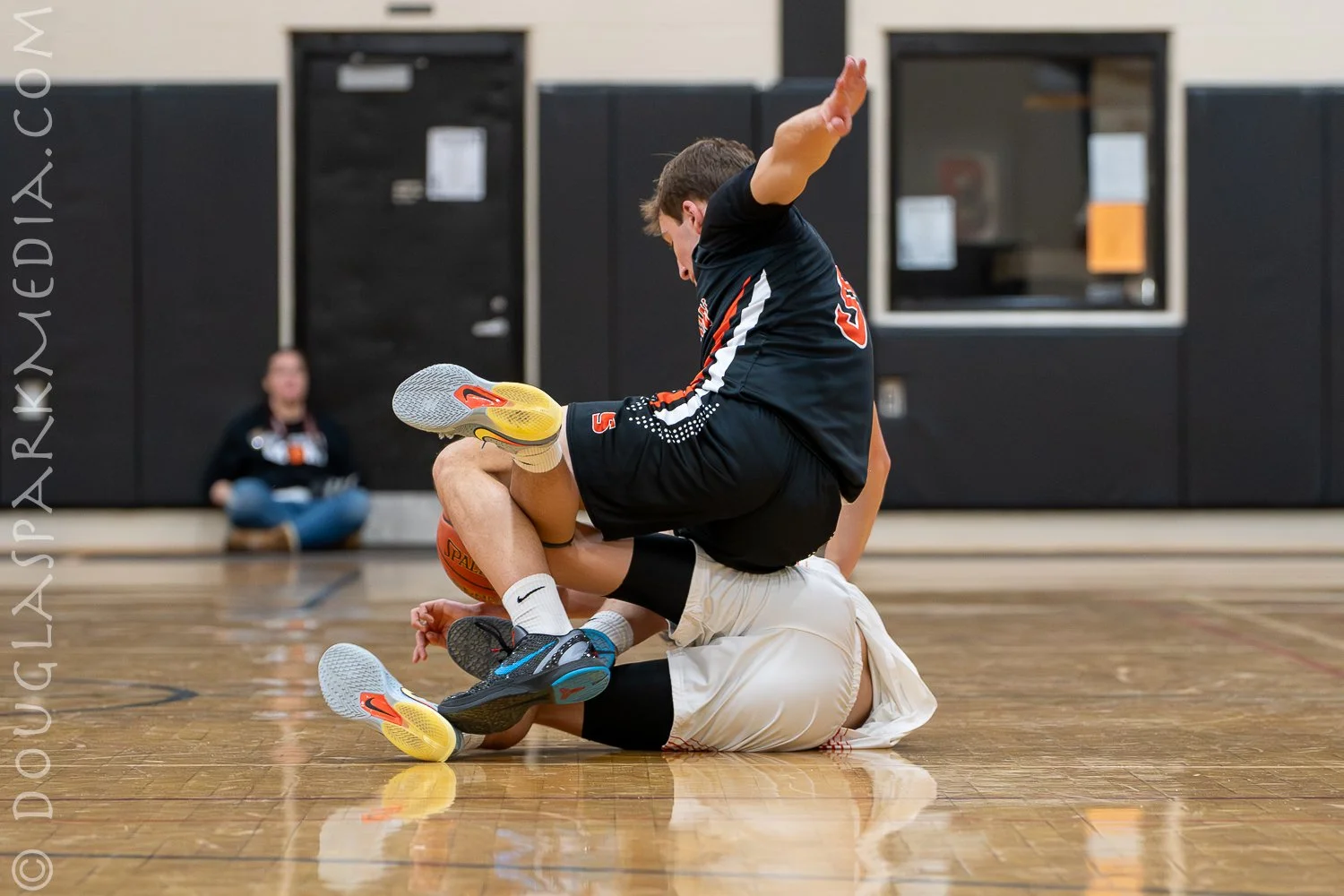 Kid with camera-17.jpg