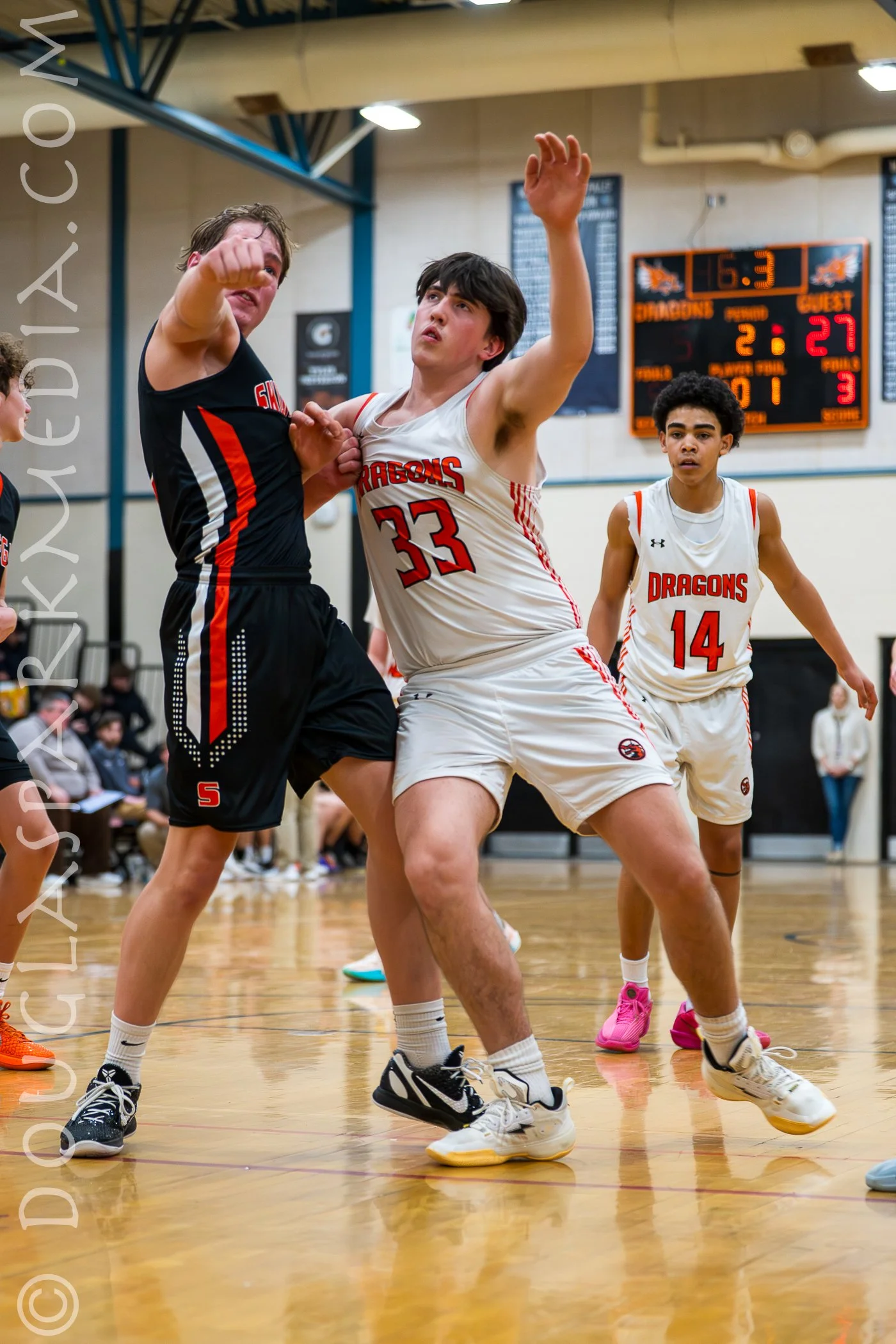 Kid with camera-20.jpg