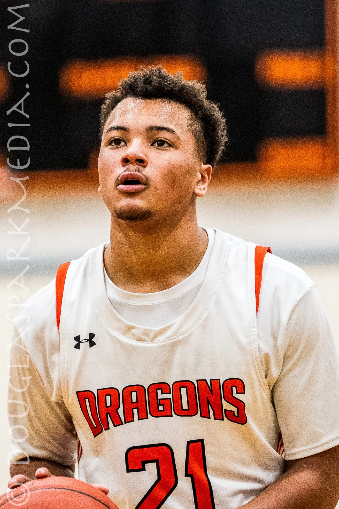 Kid with camera-37.jpg