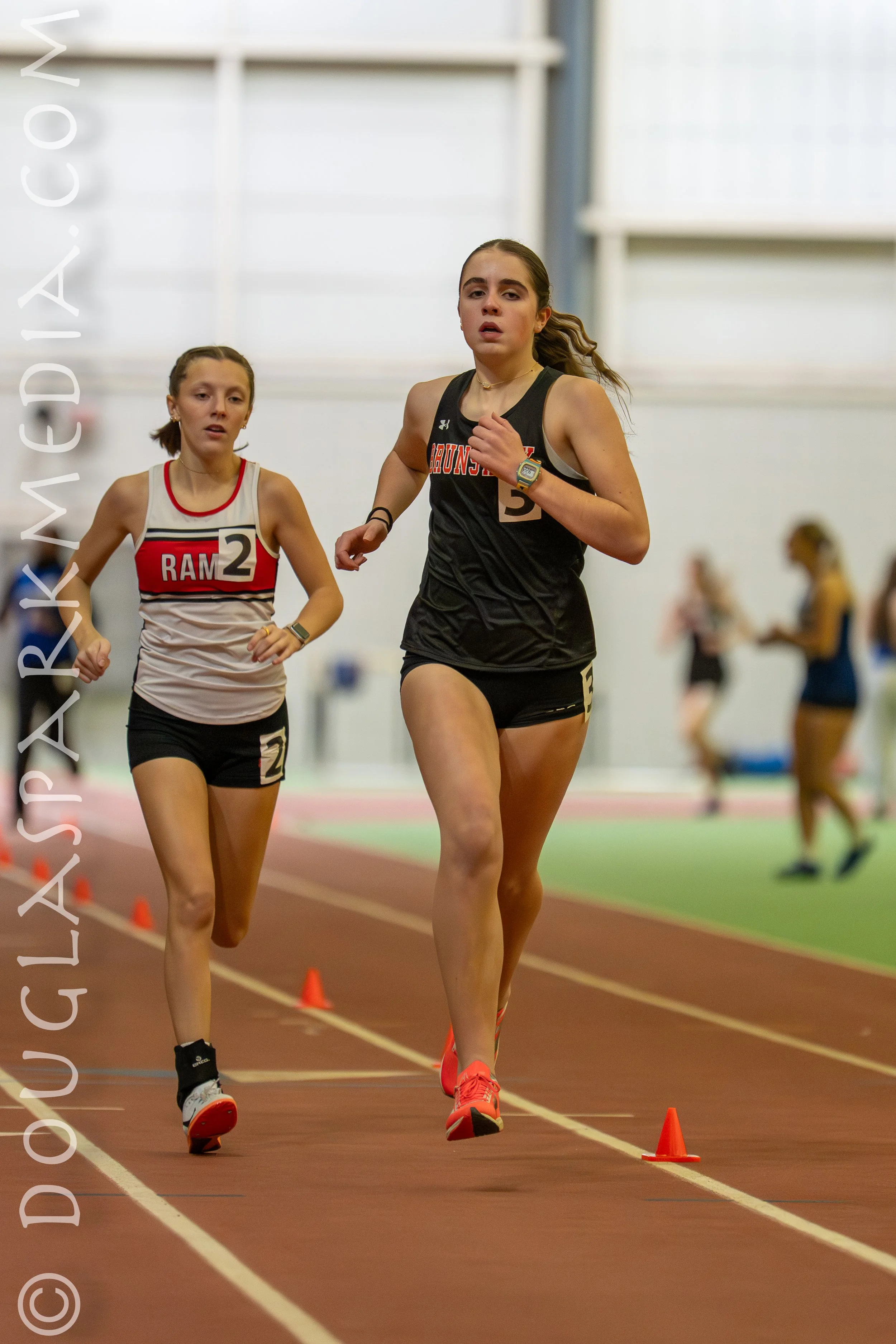 Girls 800-3.jpg