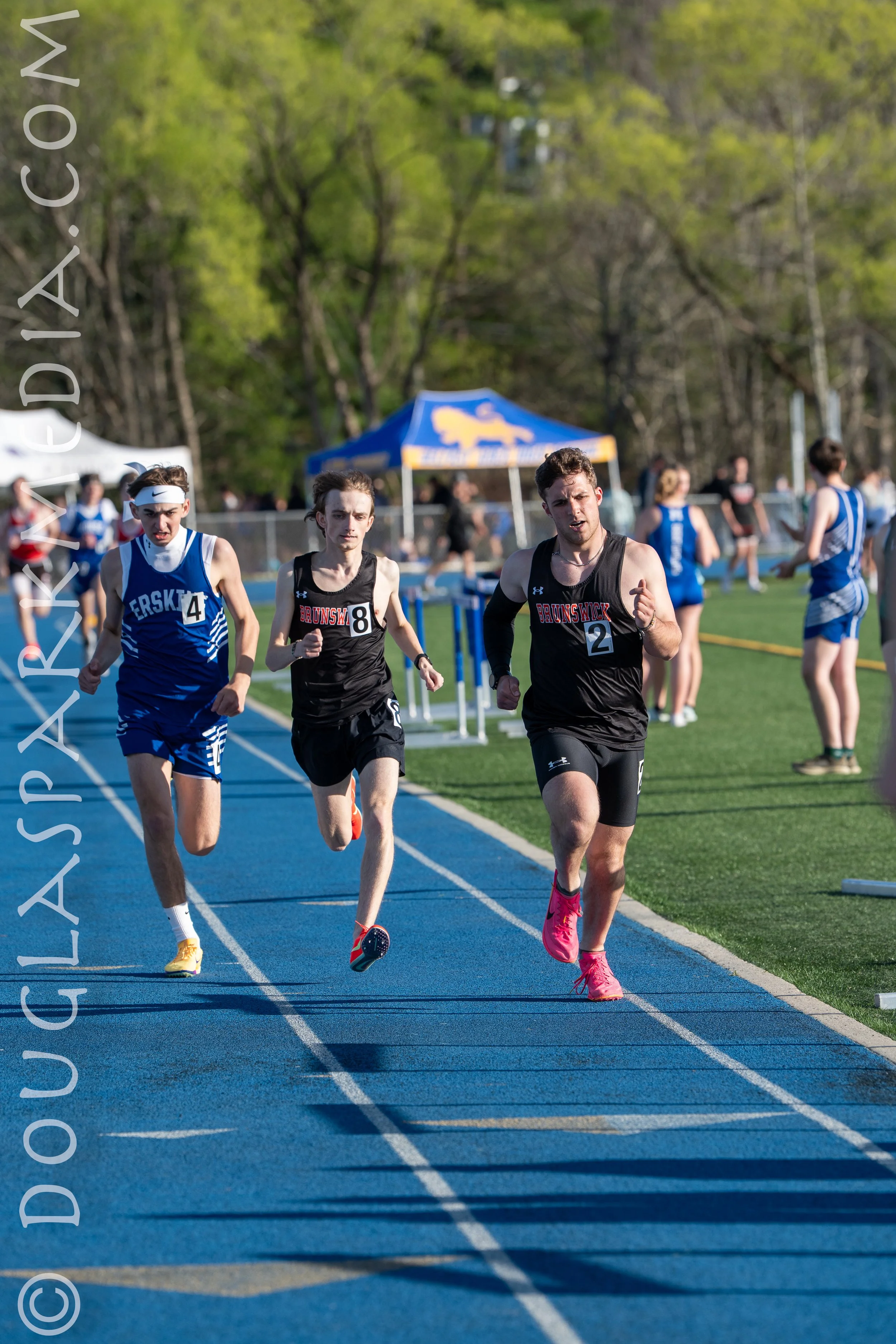 4x4-100.jpg