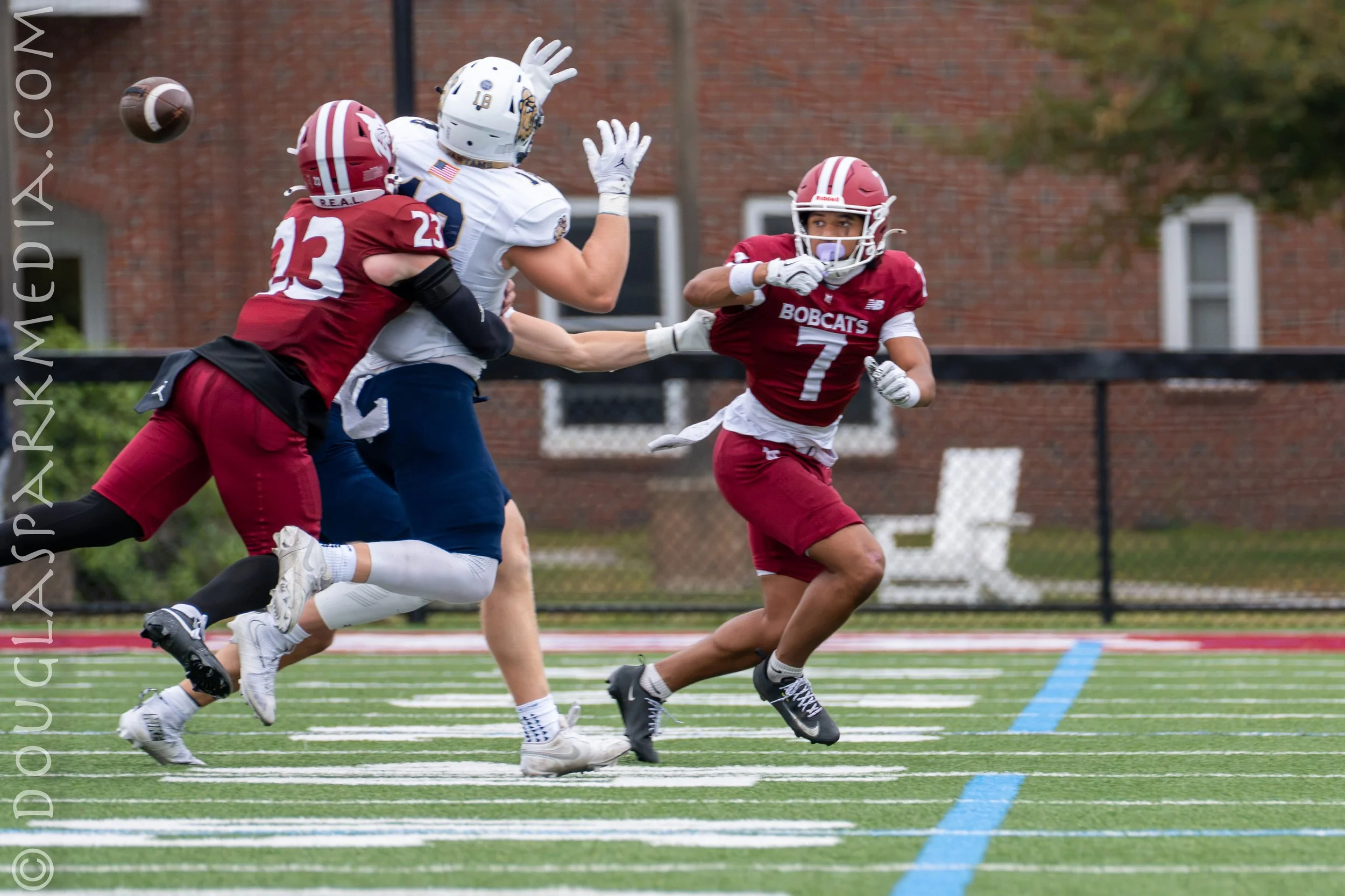 260926_Football_Trinity_ (140 of 165).jpg