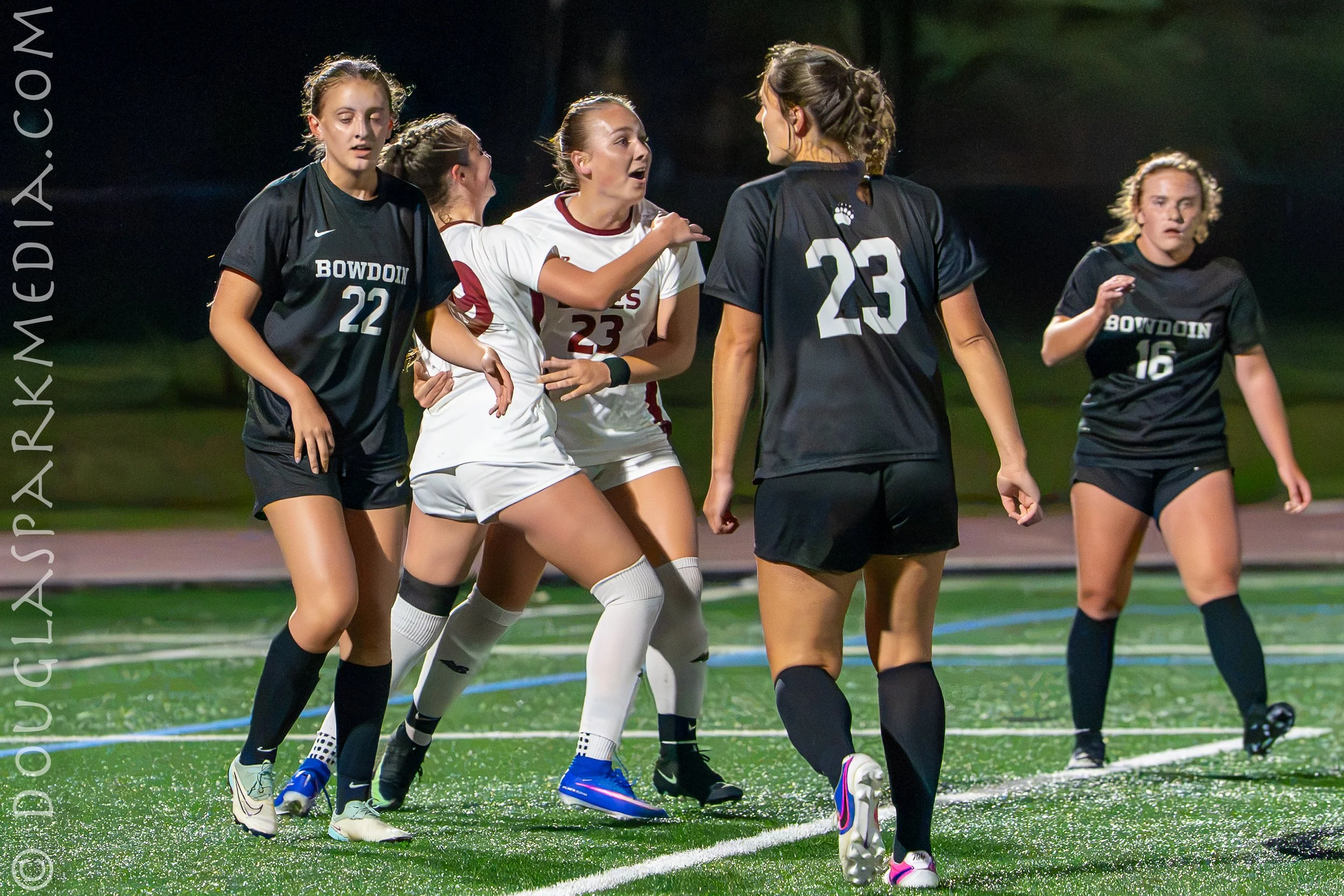 260929_Women_Soccer_Bowdoin (3 of 15).jpg