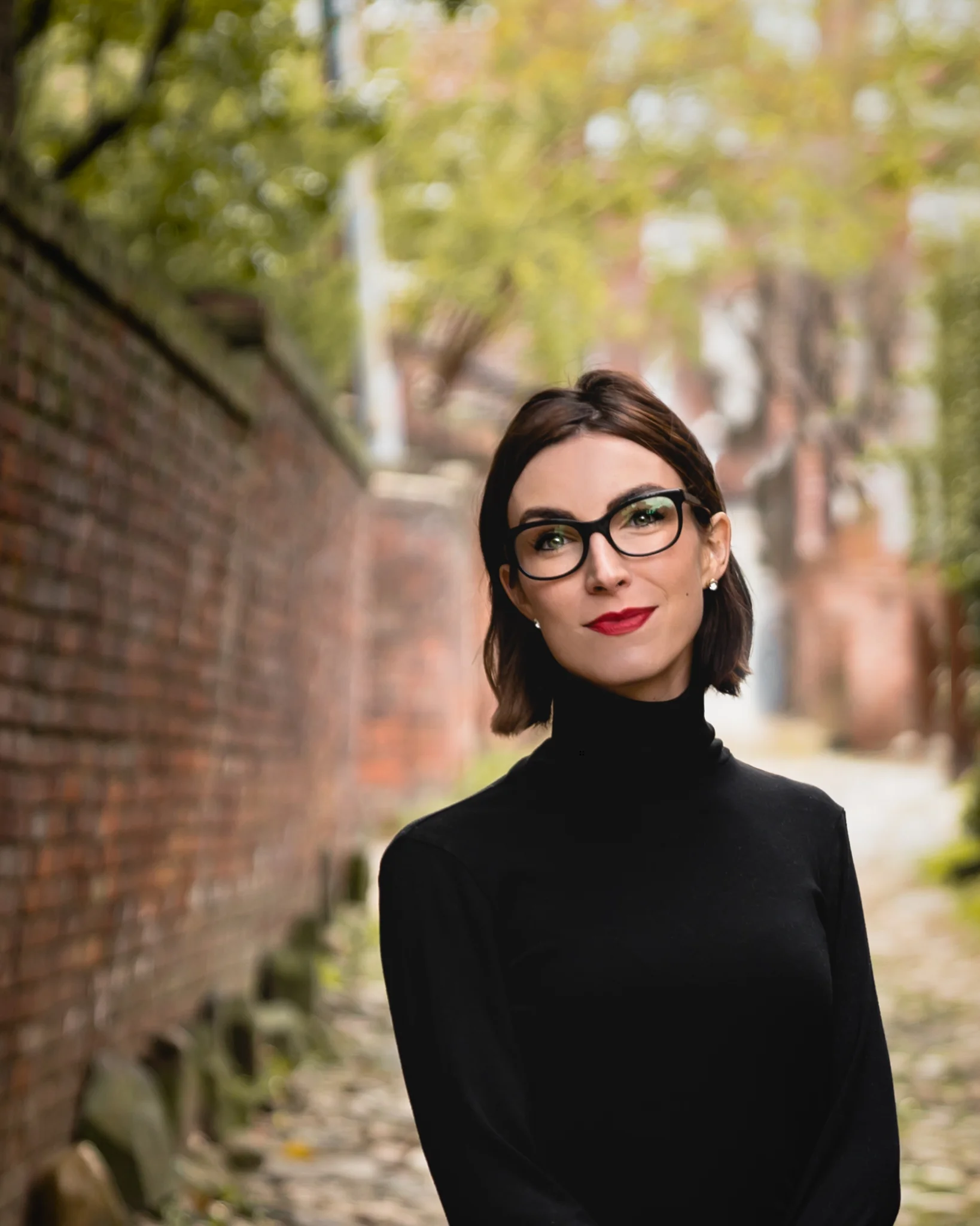 ElyseCosgrove-Headshot2018-1.jpg